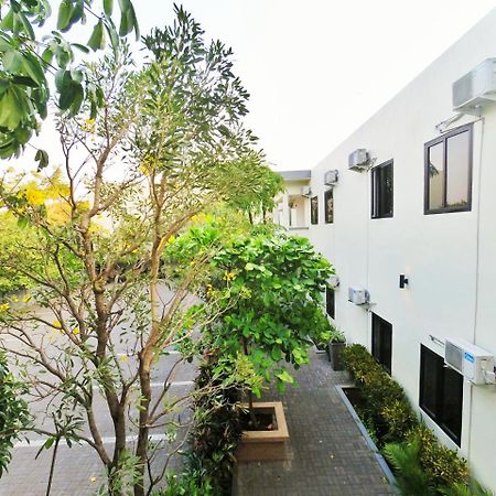 Hotel Transit פסורואן מראה חיצוני תמונה
