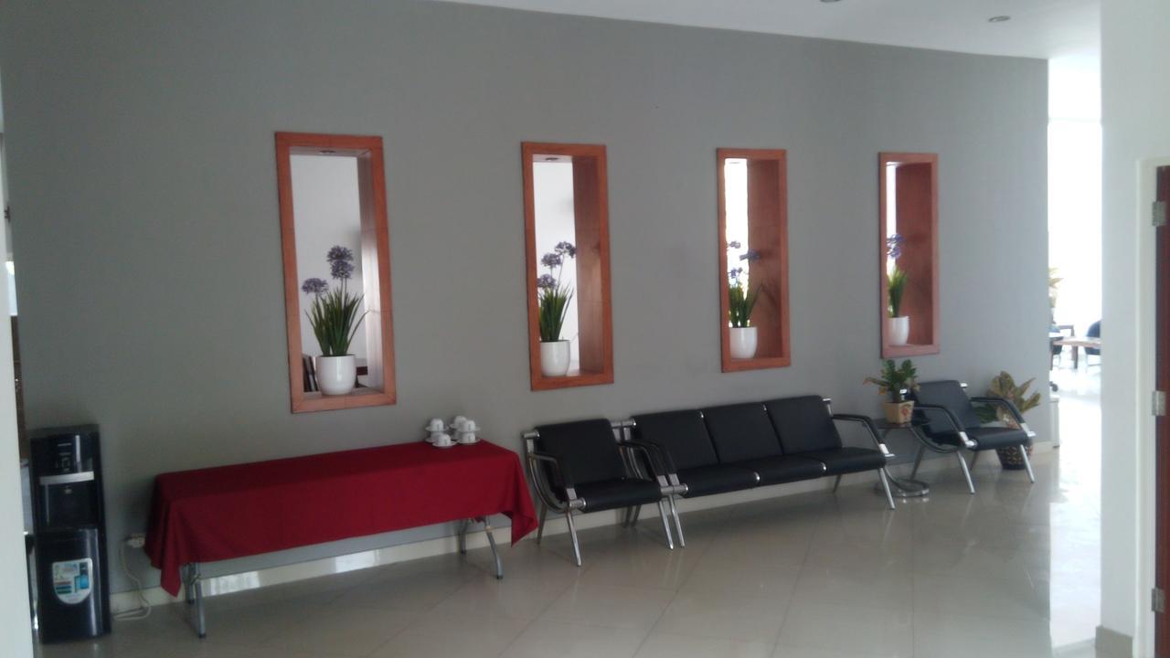 Hotel Transit פסורואן מראה חיצוני תמונה