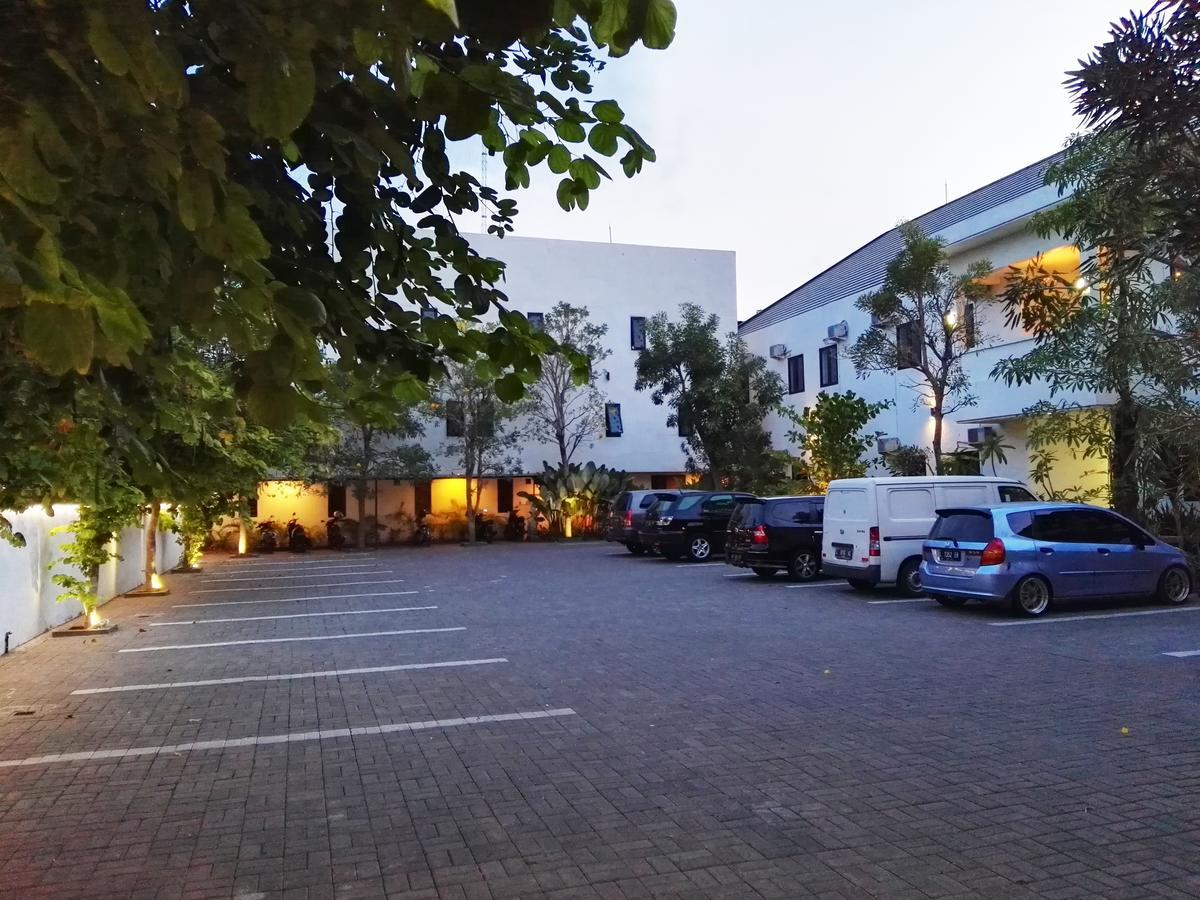 Hotel Transit פסורואן מראה חיצוני תמונה